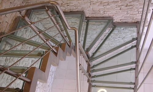 Лестница с поворотными ступенями
